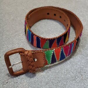 VINTAGE Women's Sz Medium Handwoven Handcrafted Boho Embroidered Leather Belt